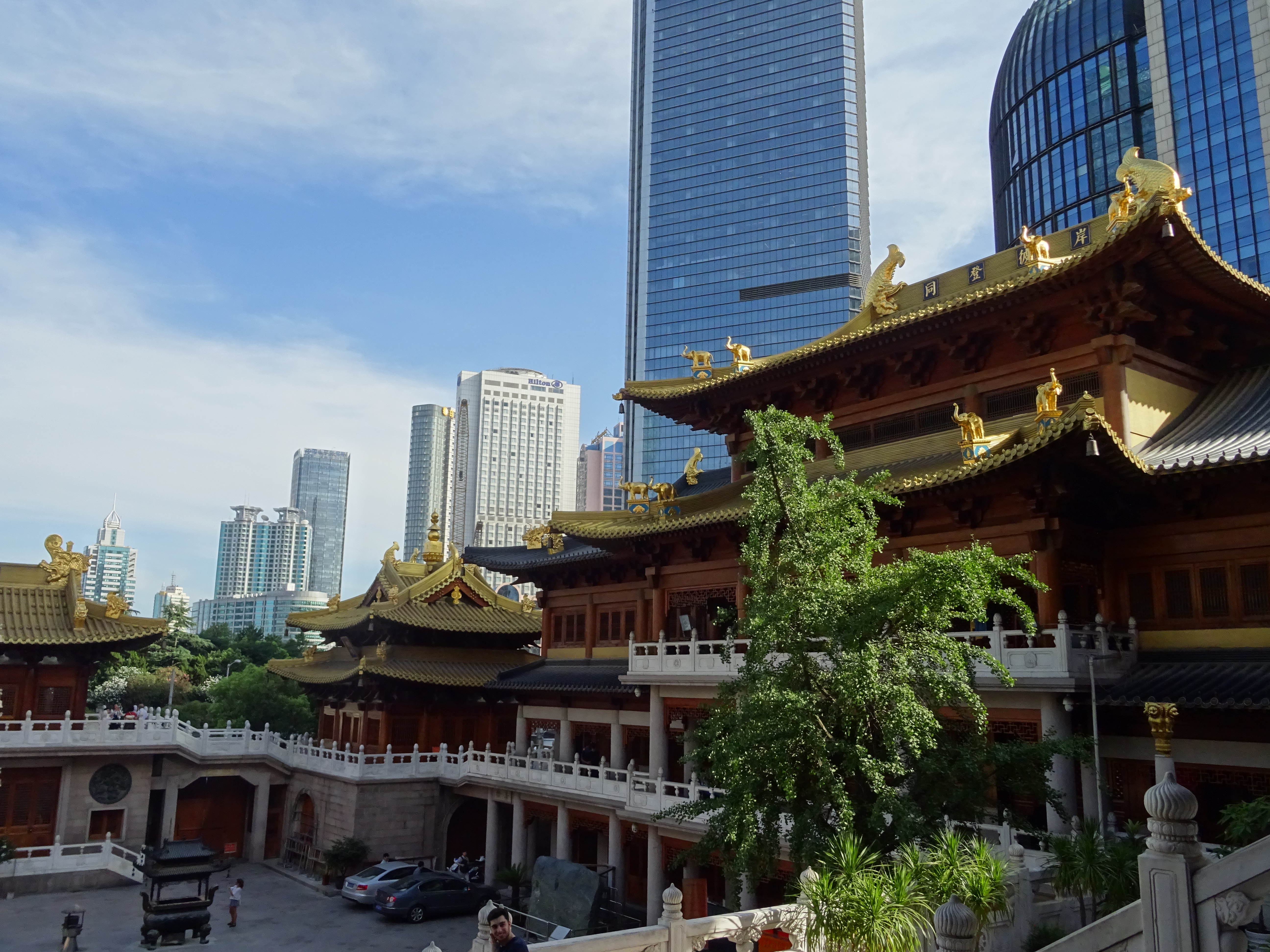 Shanghai Budhist temple.JPG